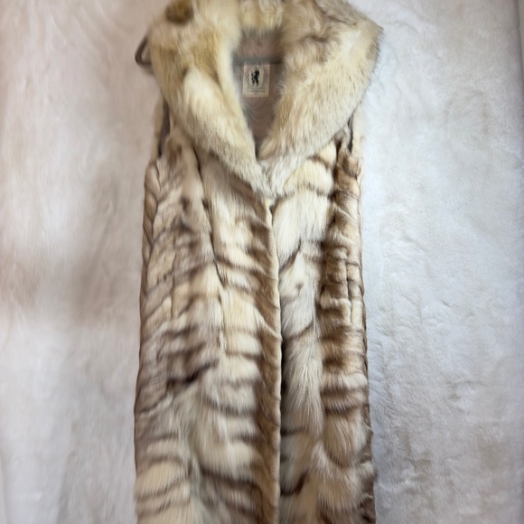 A0093 HENRY FUR SUPER SOFT FOX VEST SIZE M - Picture 1 of 13
